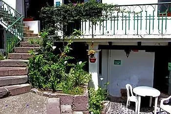 Hostal L'Auberge Inn Quito Albergue