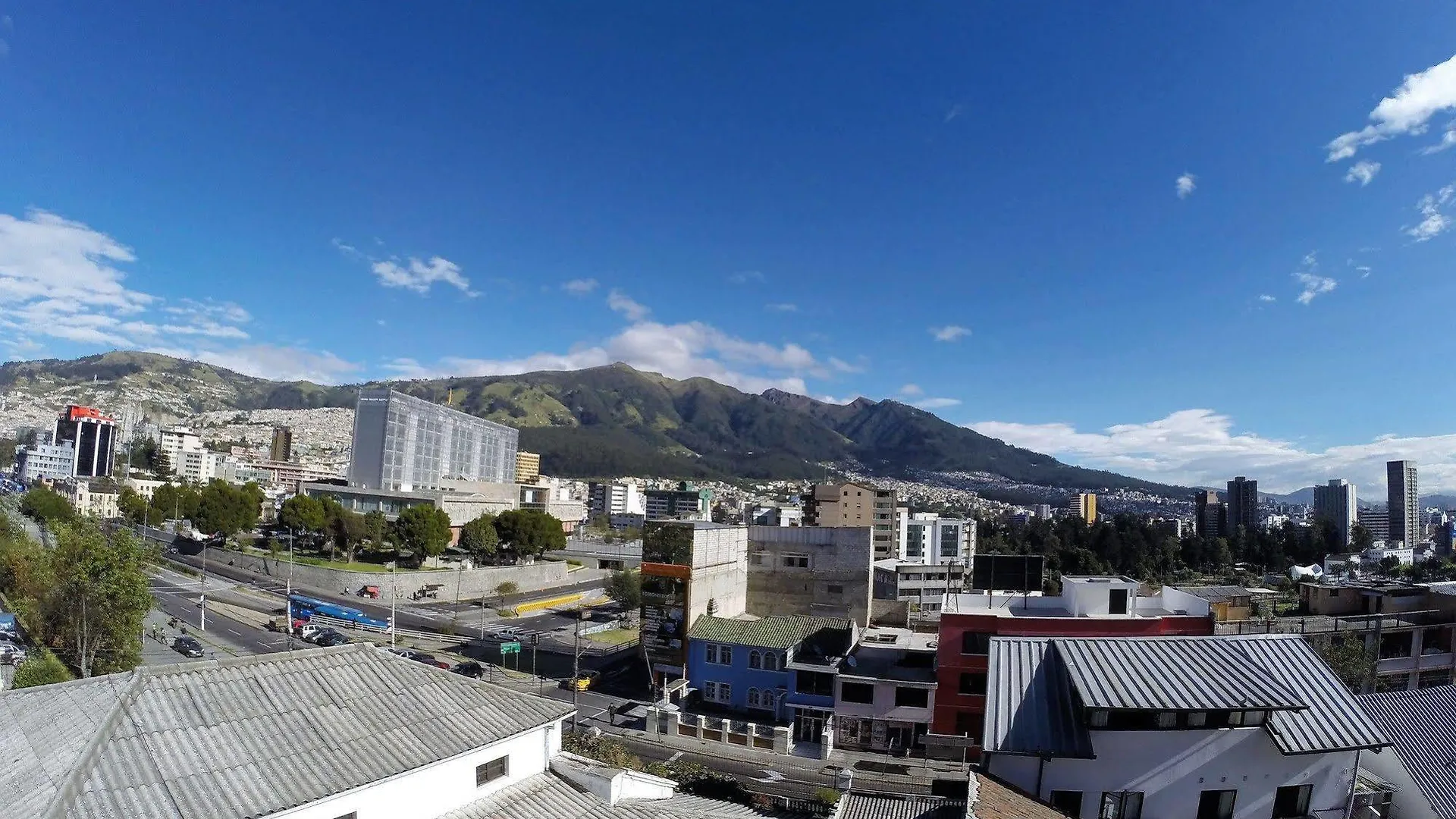 Hostal L'Auberge Inn Quito 3*,