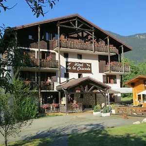 https://hotel-de-la-cascade.hotels-rhonealpes.com